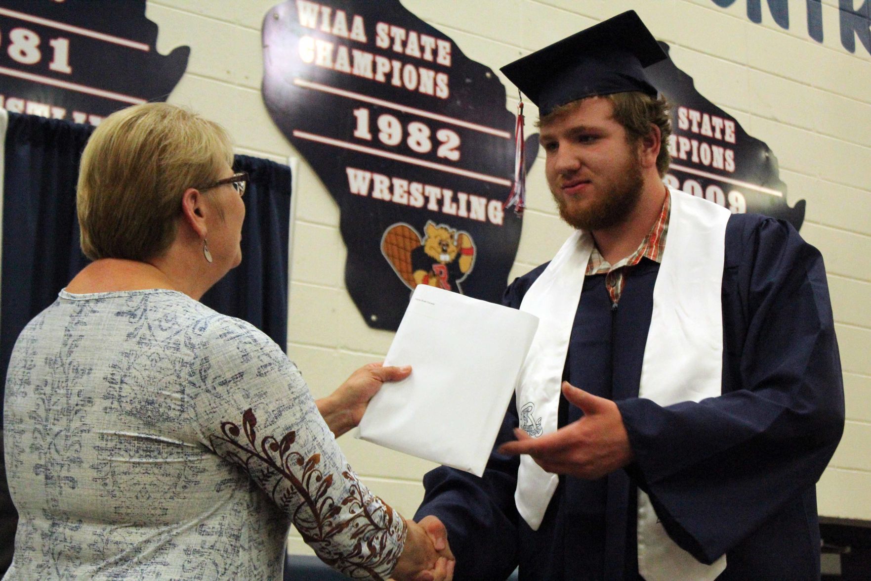 053019-reed-gallery-grad054